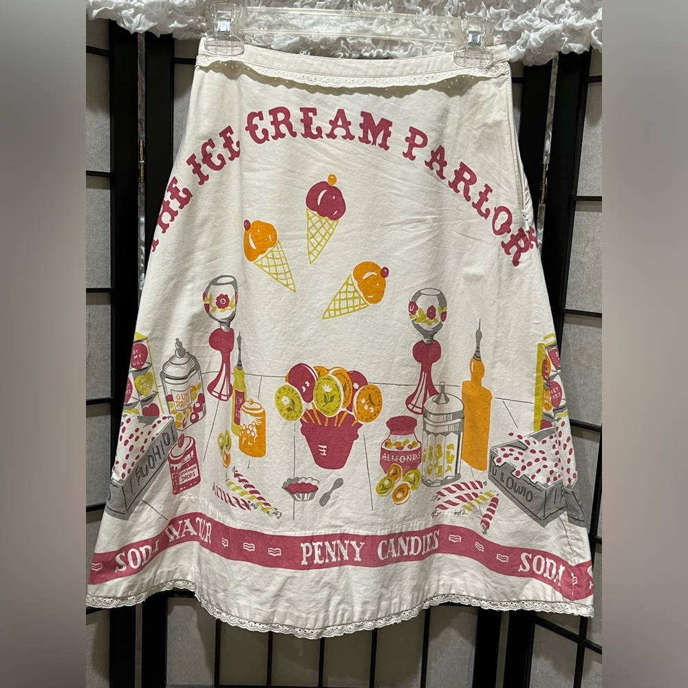 Odille Cream A-Line Skirt with Ice Cream Parlor Print